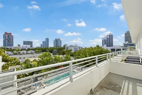 421 Meridian Avenue Miami Beach FL 33139