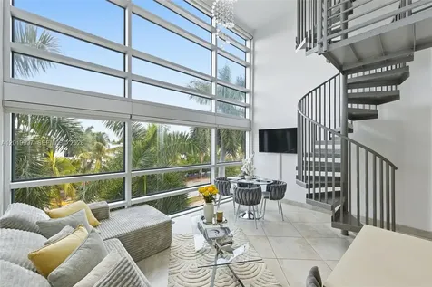 421 Meridian Avenue Miami Beach FL 33139