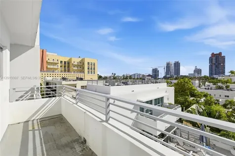 421 Meridian Avenue Miami Beach FL 33139