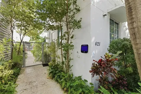 421 Meridian Avenue Miami Beach FL 33139