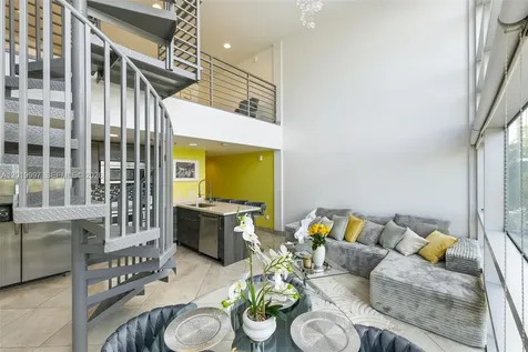 421 Meridian Avenue Miami Beach FL 33139