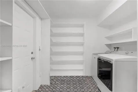 5840 SW 37th Avenue Dania Beach FL 33312