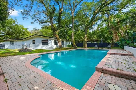 5840 SW 37th Avenue Dania Beach FL 33312