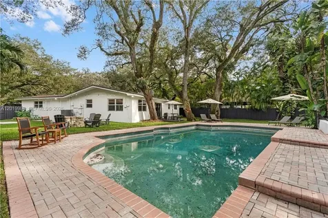 5840 SW 37th Avenue Dania Beach FL 33312