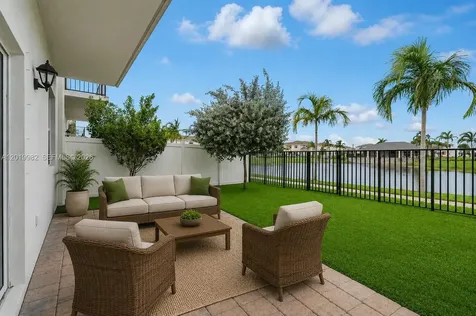 805 SE 18th Street Homestead FL 33034
