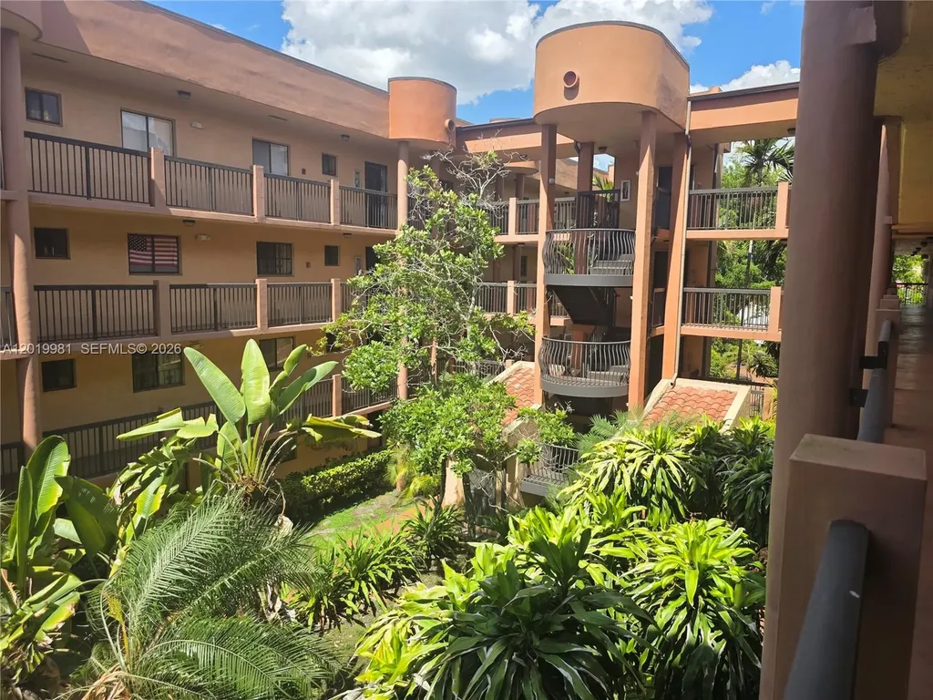 5500 W 21st Court Hialeah FL 33016