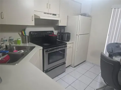 5500 W 21st Court Hialeah FL 33016
