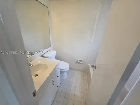 5500 W 21st Court Hialeah FL 33016