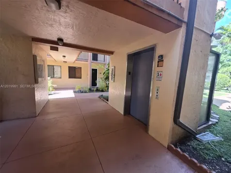 5500 W 21st Court Hialeah FL 33016