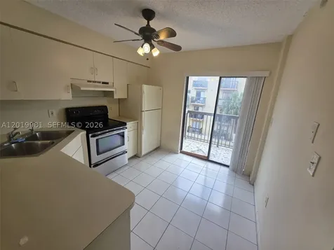 5500 W 21st Court Hialeah FL 33016