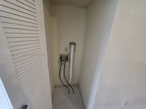 5500 W 21st Court Hialeah FL 33016