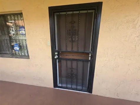 5500 W 21st Court Hialeah FL 33016