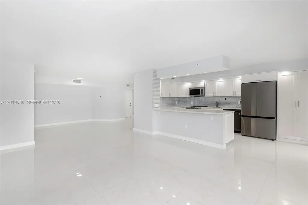 1201 S Ocean Drive Hollywood FL 33019
