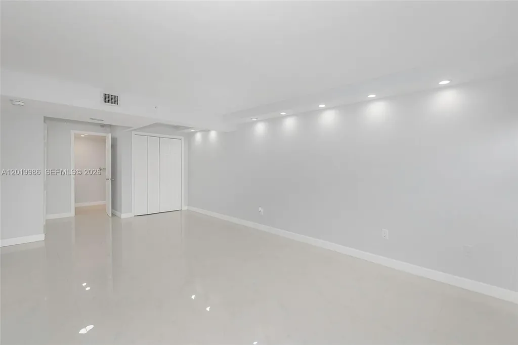 1201 S Ocean Drive Hollywood FL 33019