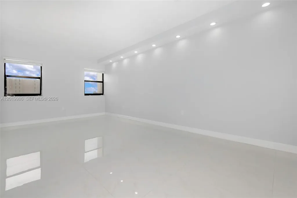 1201 S Ocean Drive Hollywood FL 33019
