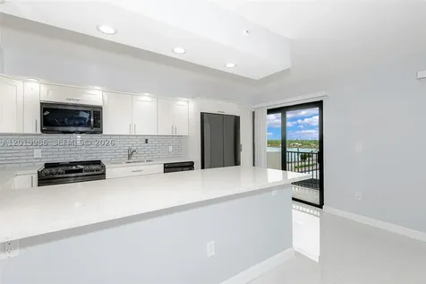 1201 S Ocean Drive Hollywood FL 33019