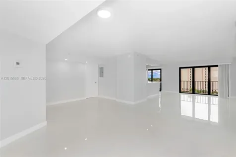 1201 S Ocean Drive Hollywood FL 33019