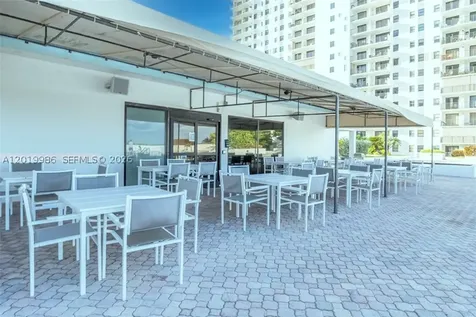 1201 S Ocean Drive Hollywood FL 33019