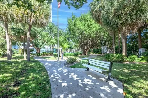 1201 S Ocean Drive Hollywood FL 33019