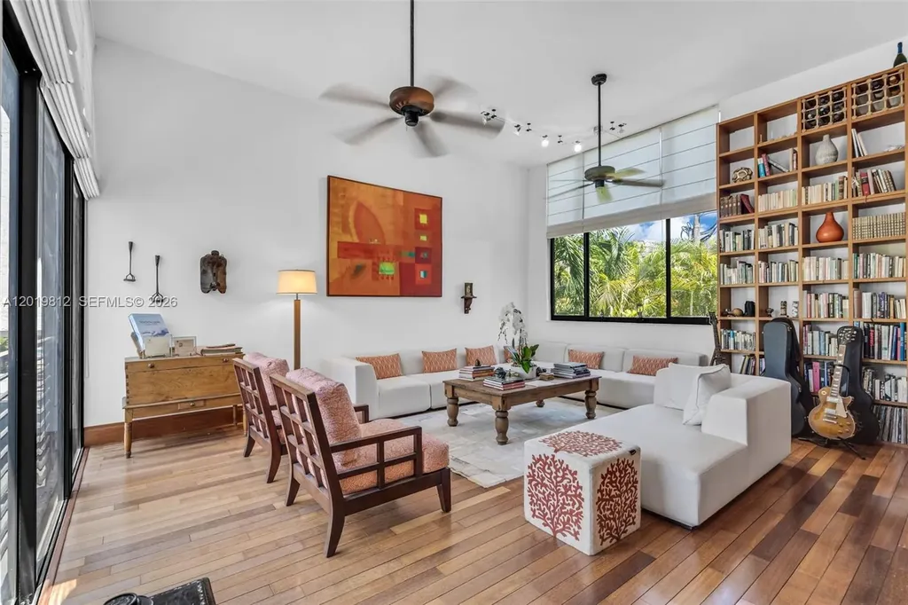 209 E Enid Drive Key Biscayne FL 33149