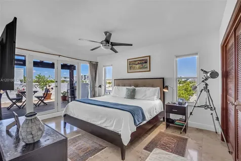 209 E Enid Drive Key Biscayne FL 33149