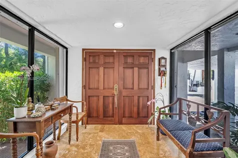 209 E Enid Drive Key Biscayne FL 33149