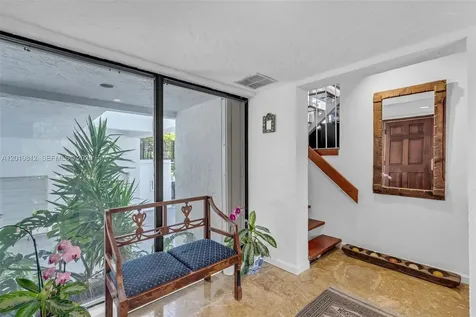 209 E Enid Drive Key Biscayne FL 33149
