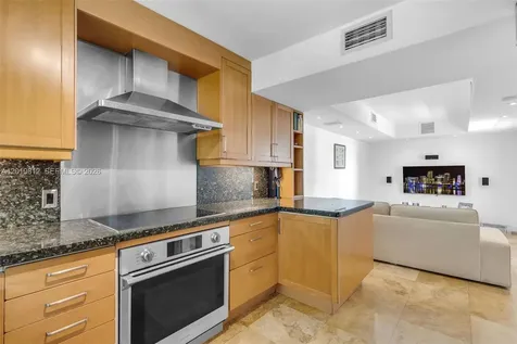 209 E Enid Drive Key Biscayne FL 33149