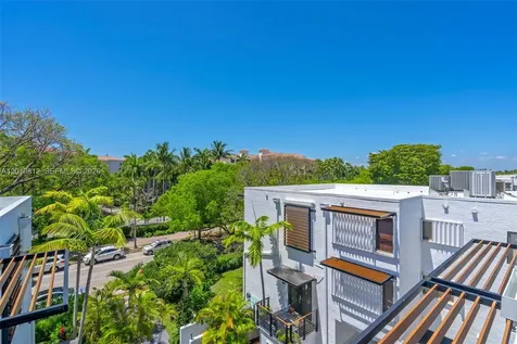 209 E Enid Drive Key Biscayne FL 33149