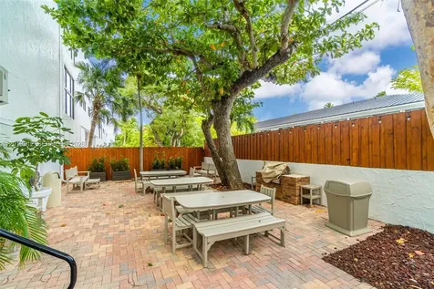 209 E Enid Drive Key Biscayne FL 33149