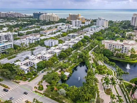 209 E Enid Drive Key Biscayne FL 33149