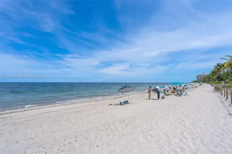 209 E Enid Drive Key Biscayne FL 33149