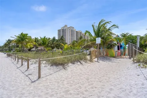 209 E Enid Drive Key Biscayne FL 33149