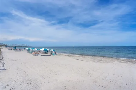209 E Enid Drive Key Biscayne FL 33149