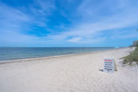 209 E Enid Drive Key Biscayne FL 33149