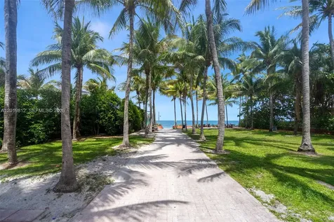 209 E Enid Drive Key Biscayne FL 33149
