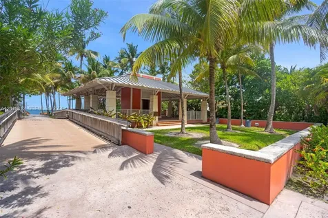 209 E Enid Drive Key Biscayne FL 33149