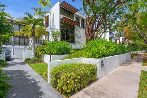 209 E Enid Drive Key Biscayne FL 33149