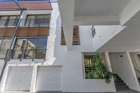 209 E Enid Drive Key Biscayne FL 33149
