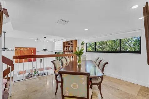 209 E Enid Drive Key Biscayne FL 33149
