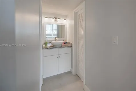 17800 Atlantic Boulevard Sunny Isles Beach FL 33160