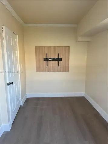 650 E 49th Street Hialeah FL 33013