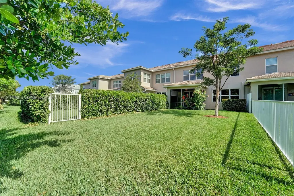 4764 Eucalyptus Drive Hollywood FL 33021