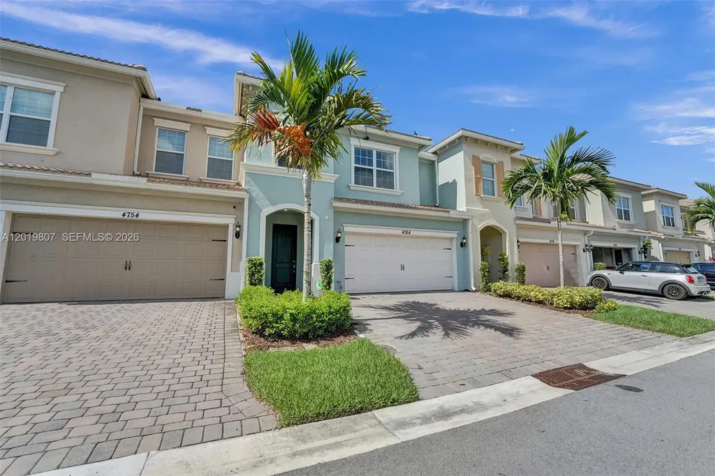 4764 Eucalyptus Drive Hollywood FL 33021