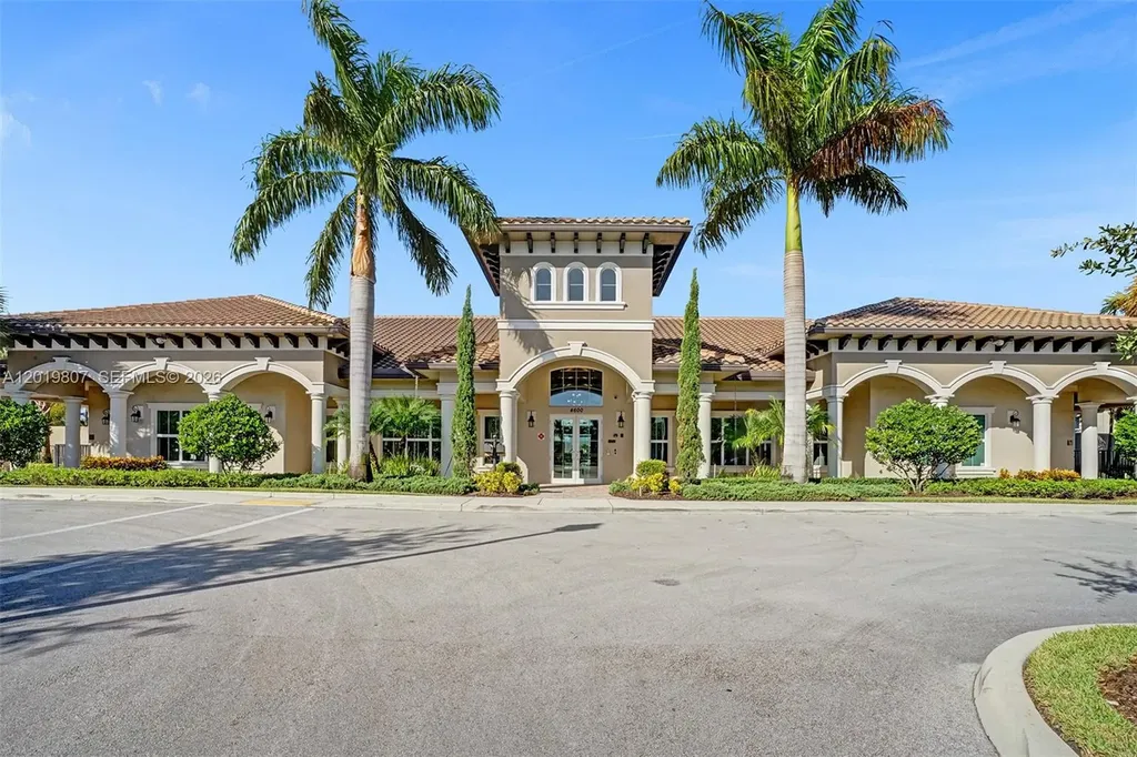 4764 Eucalyptus Drive Hollywood FL 33021