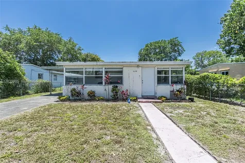 1554 NE 154th Terrace North Miami Beach FL 33162