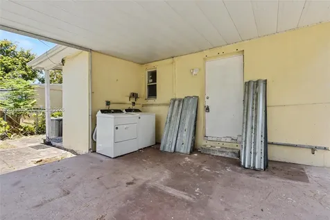 1554 NE 154th Terrace North Miami Beach FL 33162