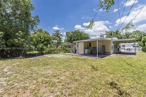 1554 NE 154th Terrace North Miami Beach FL 33162