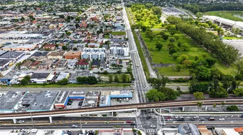 Coin Laundry For Sale On Palm Ave Hialeah Hialeah FL 33010