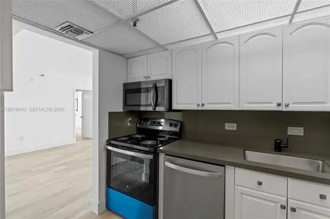 20505 E Country Club Drive Aventura FL 33180